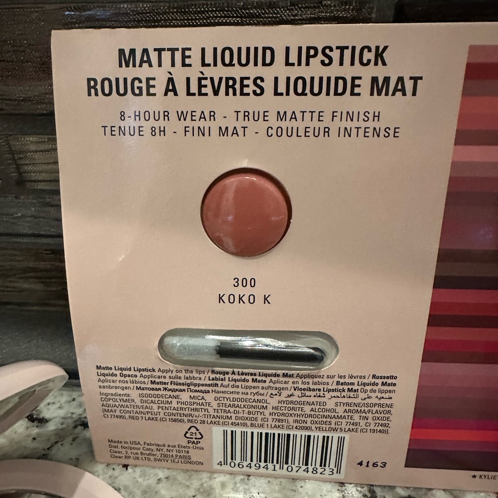 NIB Kylie Cosmetics Sample Set - Picture 3 of 5